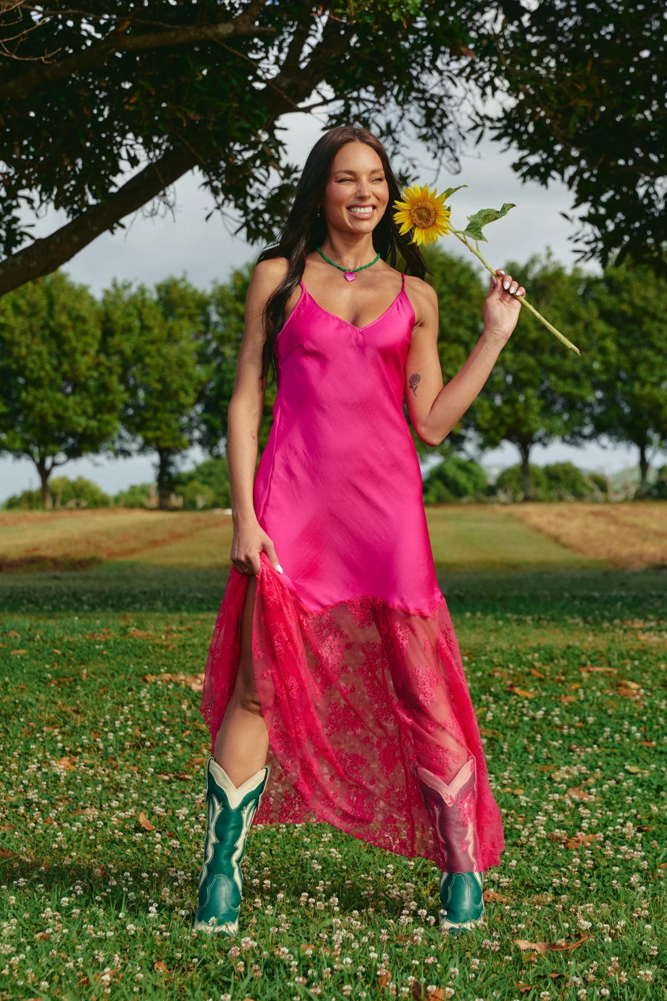 Sabbi | The Lace Maxi Dress - Pink S