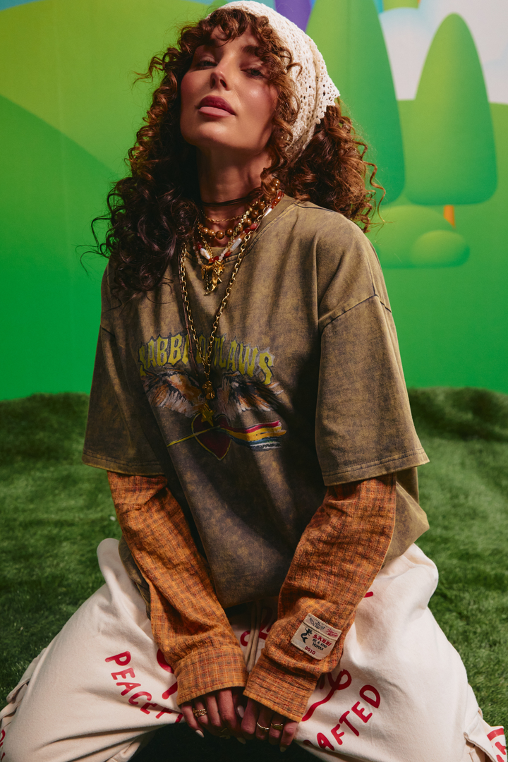Sabbi Outlaw Shirt Tee in green with orange check sleeves, front view