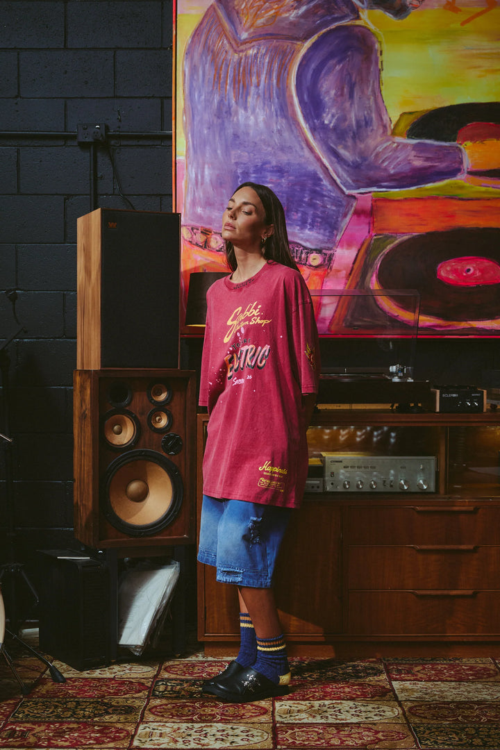 Sabbi Very Oversized You Are Electric Tee