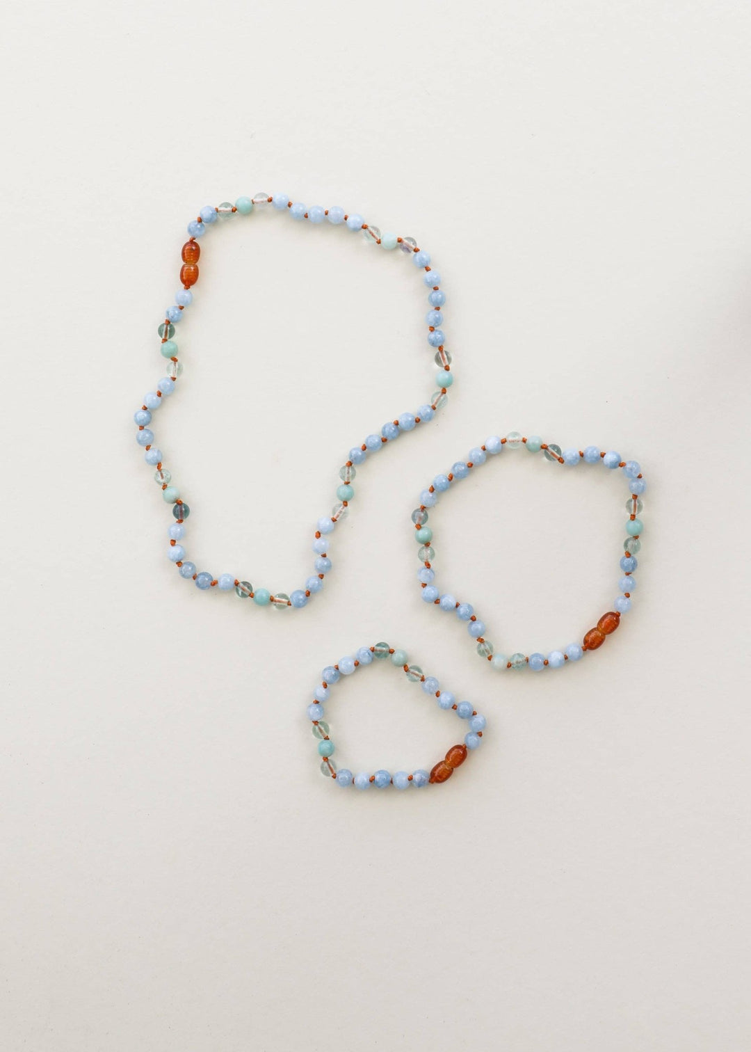 Aquamarine gemstone necklace with screw clasp