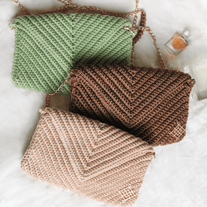 Crochet Envelope Clutch - crossbody chain strap - Meadow Collectiveclutch