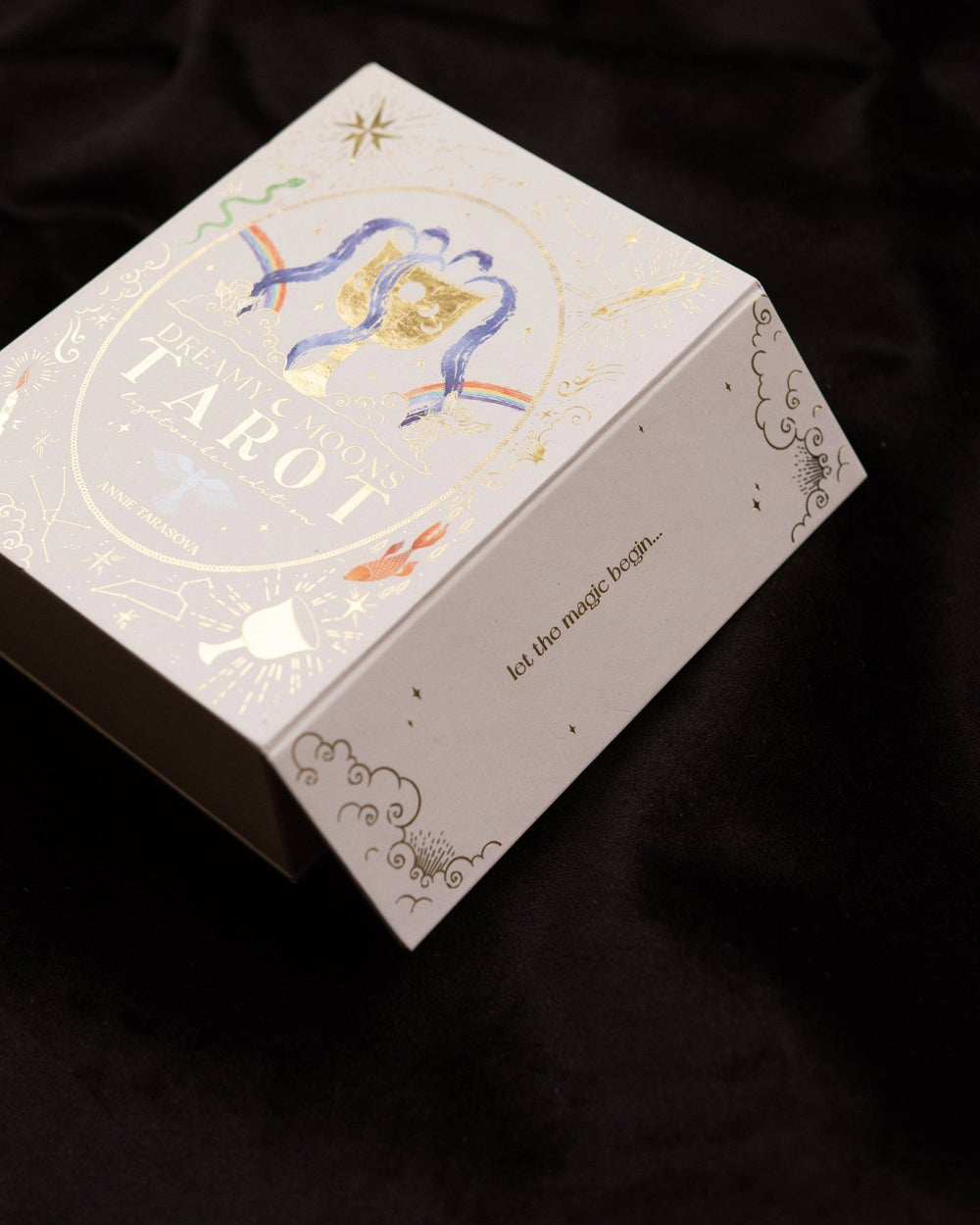 Light worker Tarot Dreamy Moons Deck - Meadow Collectivetarot cards