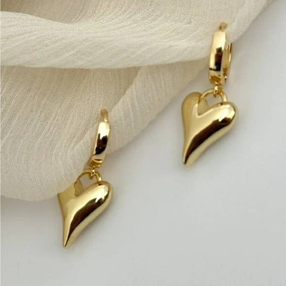 Lovefull Abstract Heart Huggie Earrings – 18K Gold Vermeil over 925 Sterling Silver - Meadow Collectiveearrings