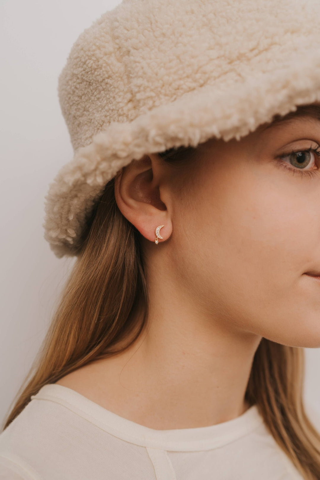 Moon Drop - Mother of Pearl - Gold Earrings - Meadow Collectiveearrings