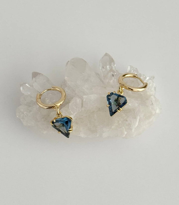 Prism Sapphire Triangle Hoop Earrings - 18K Gold Filled - Meadow Collectiveearrings
