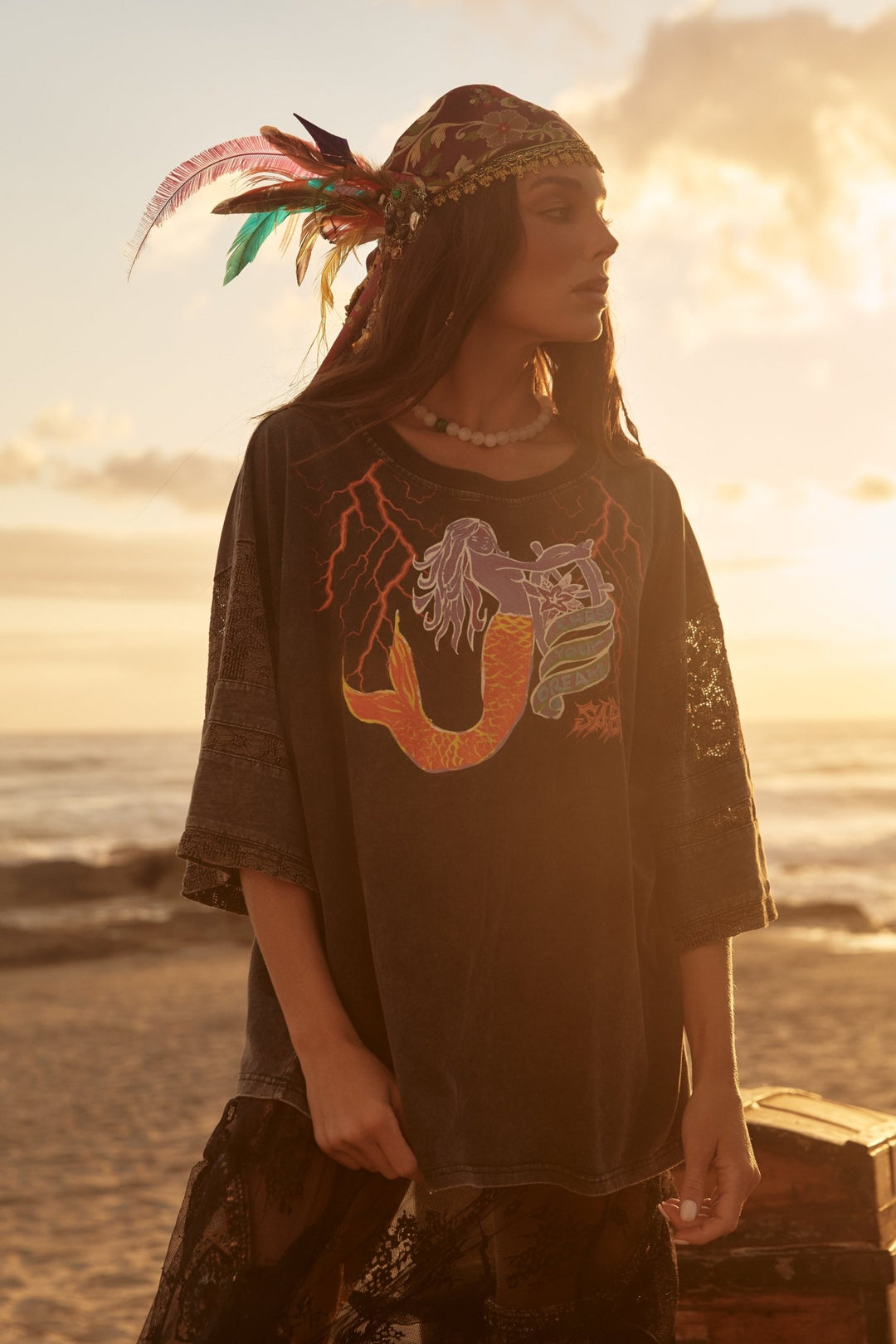 Sabbi Chase Your Dreams Oversized Lace Sleeve Graphic Tee - Meadow Collectivet shirt