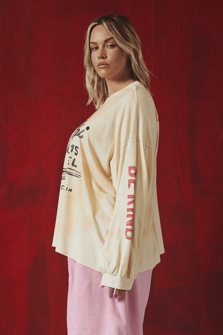 The Palms Hotel Long Sleeve Tee - Pastel Peach