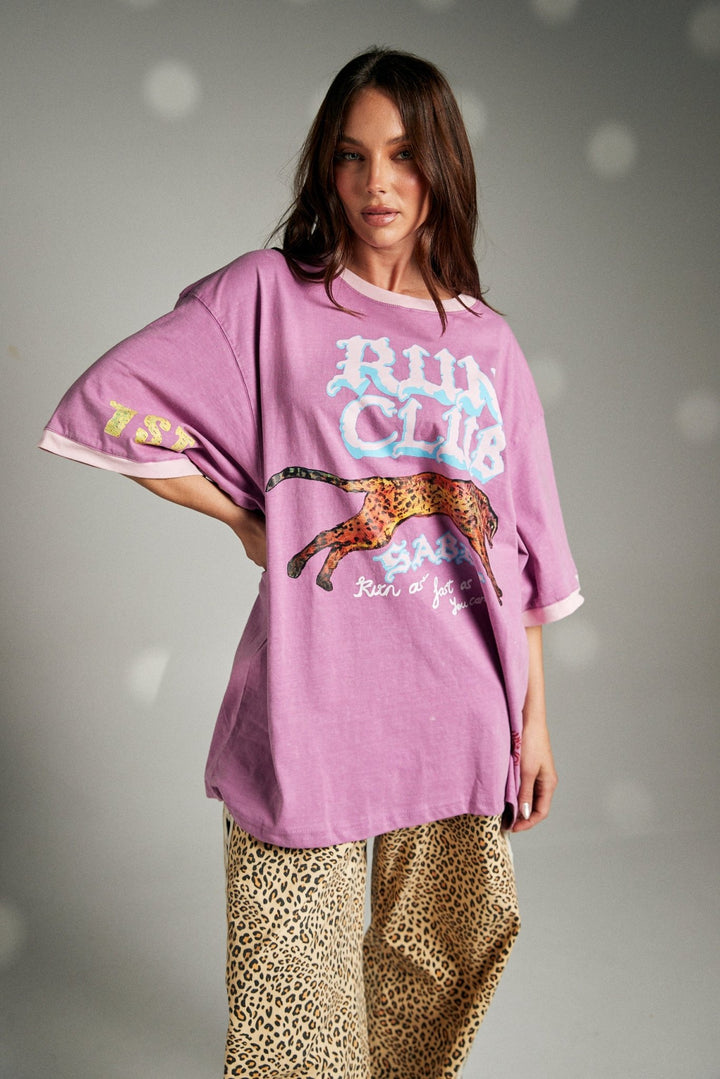 Sabbi Run Club Tee - Pink - Meadow Collectiveoversized tee