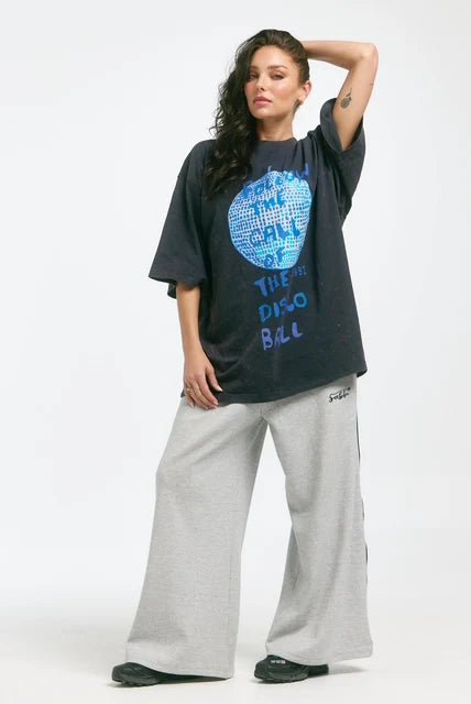 Sabbi The Very Oversized Disco Ball - Charcoal - Meadow Collectiveoversized tee