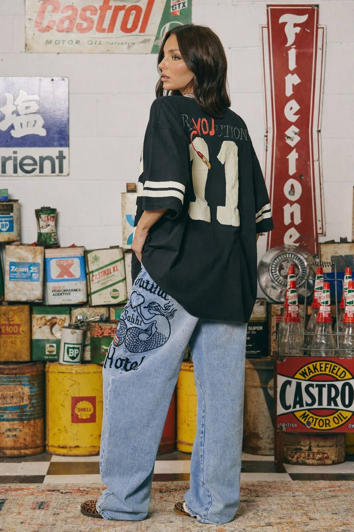 Sabbi Very Oversized Love Revolution Tee- Black - Meadow Collectiveoversized tee