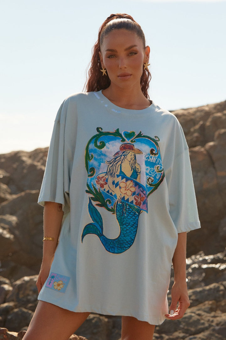 Sabbi Very Oversized Resting Beach Face Tee - Sky Blue - Meadow Collectiveoversized tee