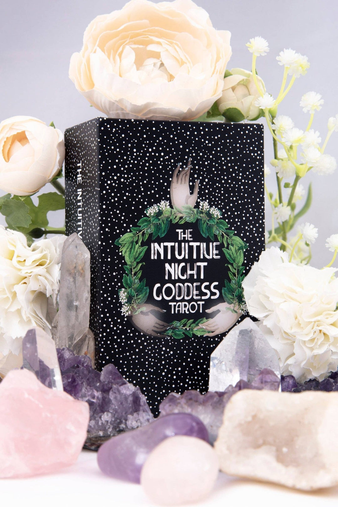 Special Gilded Edition: The Intuitive Night Goddess Tarot - Meadow Collectivetarot cards