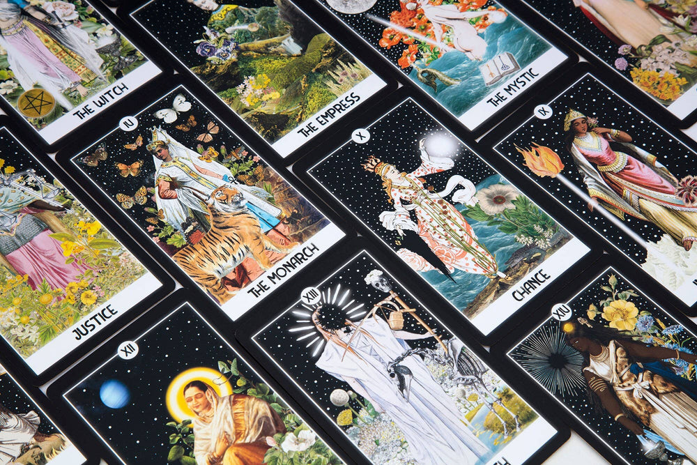 Special Gilded Edition: The Intuitive Night Goddess Tarot - Meadow Collectivetarot cards